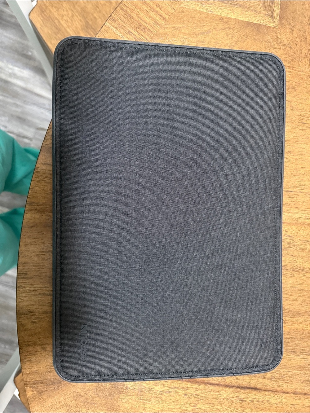 Universal Black laptop Sleeve Case - Slim Protective Cover 13 in